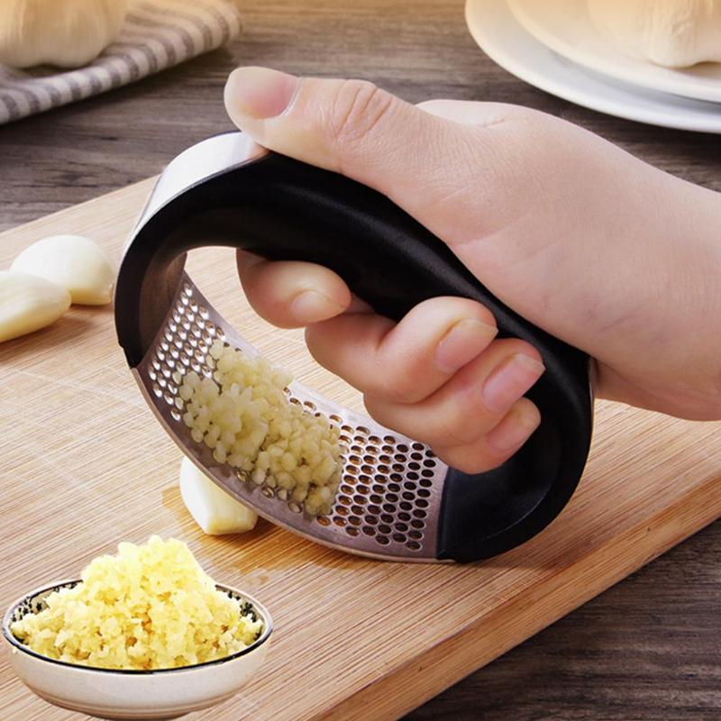 Multi-function Manual Garlic Presser Curved Garlic Grinding Slicer Chopper Stainless Steel Garlic Presses Cooking Gadgets Tool 